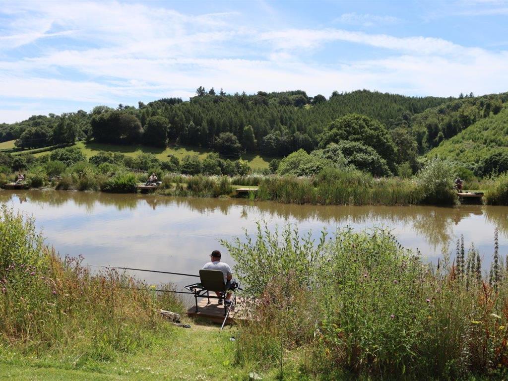 Fishing  Caravan Hire + For Sale, Rhayader ,Llandrindod Wells