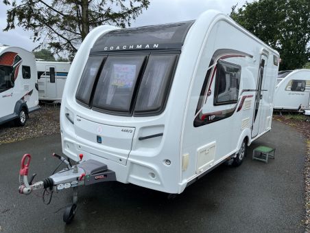 Coachman VIP 460/2